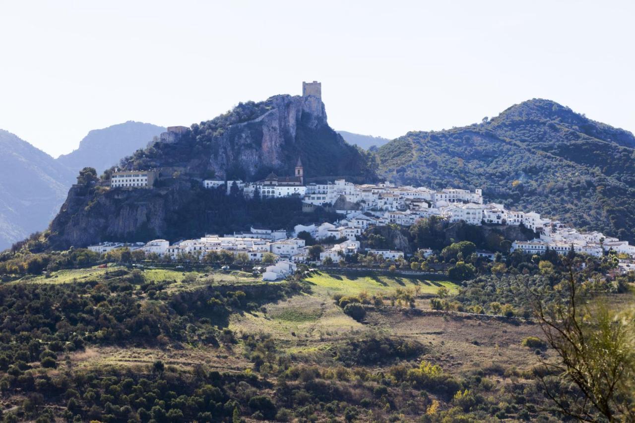 Tugasa Arco De La Villa Zahara De La Sierra Exterior foto